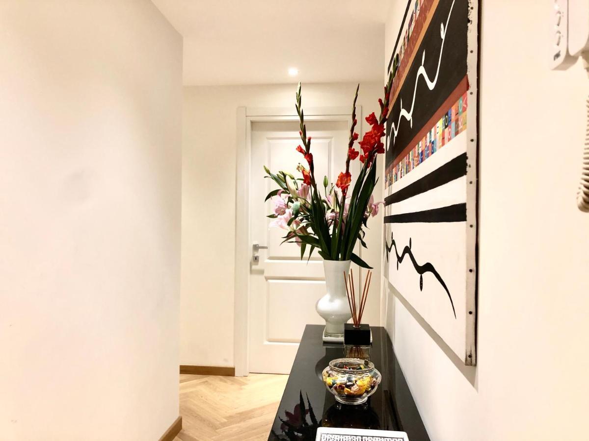 Opera Luxury Rosmini Daire Roma Dış mekan fotoğraf
